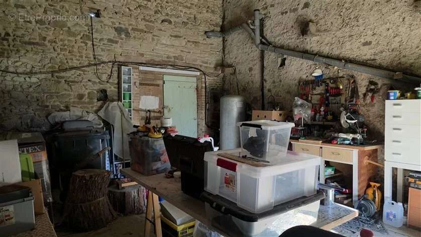 Maison à SAINT-BARBANT