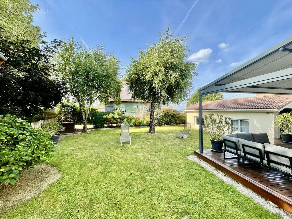 Maison à BOSMIE-L&#039;AIGUILLE