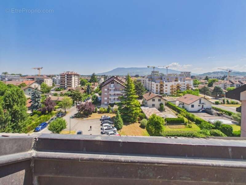 Appartement à AMBILLY