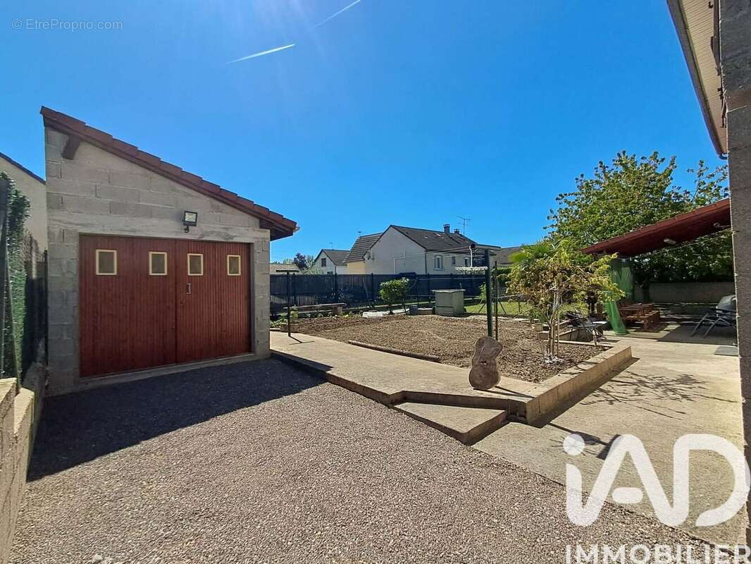 Photo 4 - Maison à BRIENON-SUR-ARMANCON