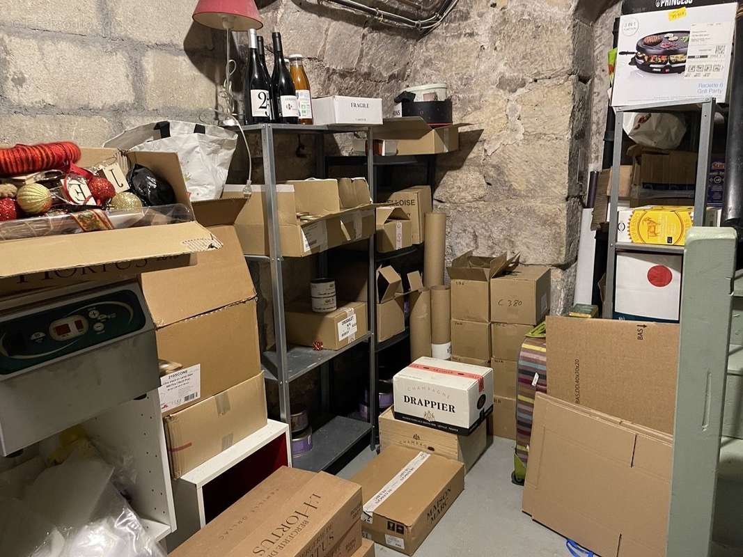 100 m² à Paris-2e  - photo 6