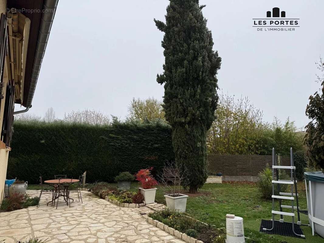 Maison à MOIGNY-SUR-ECOLE