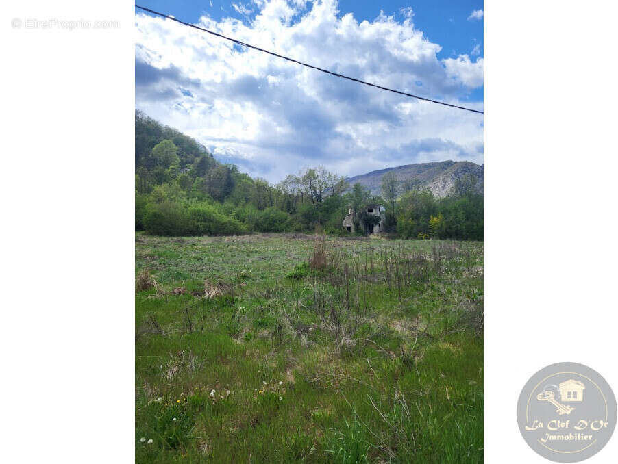 Terrain à ENTREVAUX