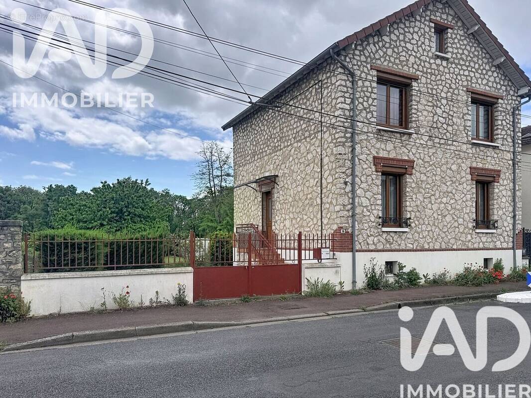 Photo 1 - Maison à CHALETTE-SUR-LOING
