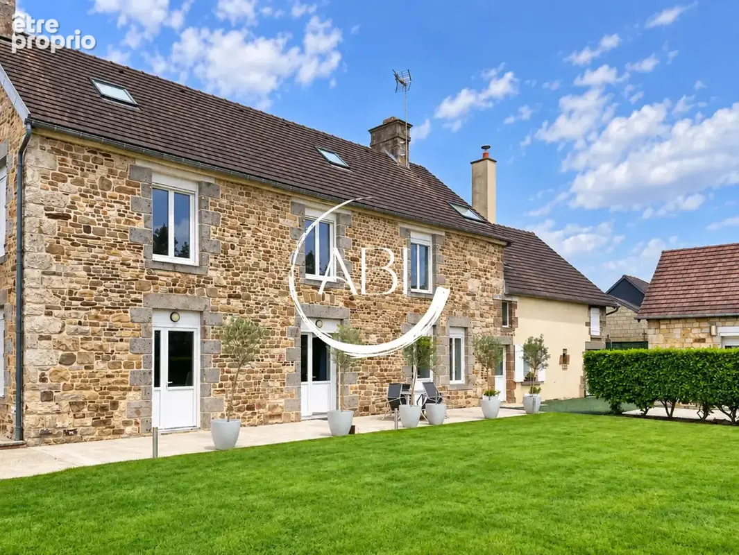 Photo Maison à Juvigny-Sous-Andaine au prix de 378 000€
