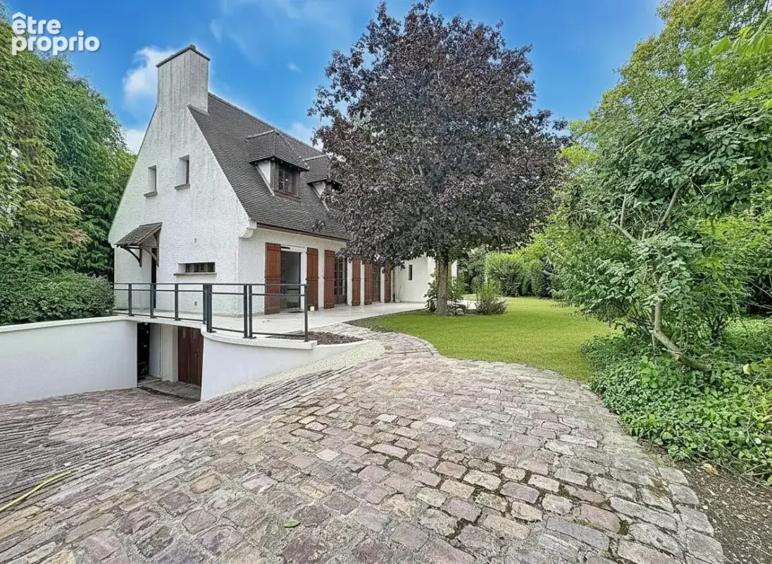 Domaine de la vallée de la bièvre  maison familiale en lisière de forêt, au calme absolu - photo 2