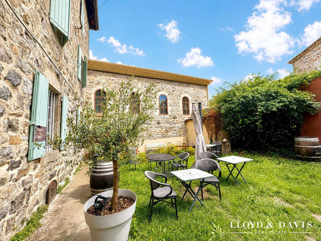Maison 1490 m² à Lamastre  - photo 4