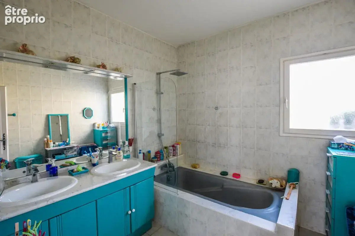 Maison avec piscine, trois chambres avec possibilité d'une quatrième, Rochefort du Gard - photo 9