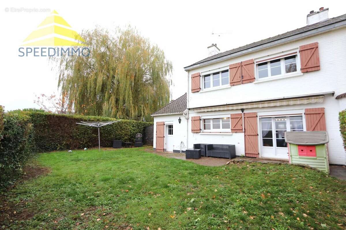 Maison à COMBS-LA-VILLE