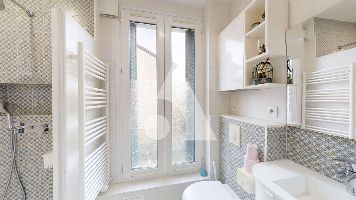 Appartement à LA GARENNE-COLOMBES