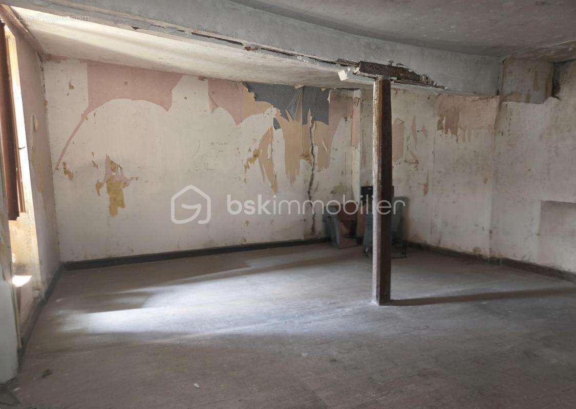 Immeuble de caractère – Centre historique de Salies-de-Béarn - photo 4