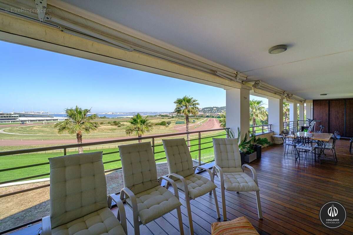 Appartement à MARSEILLE-8E