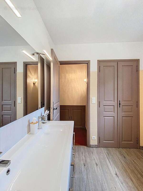 Maison à CASTERA-VERDUZAN