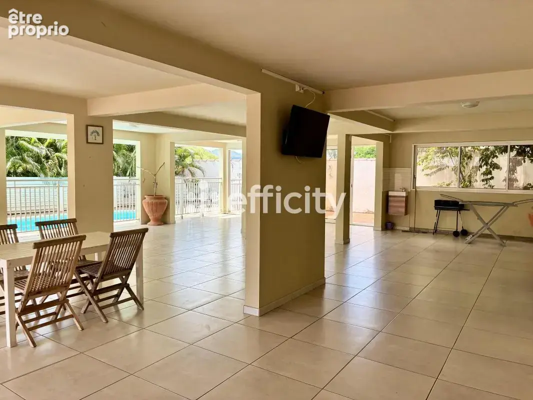 Maison 170 m² à Sainte-Anne  - photo 10