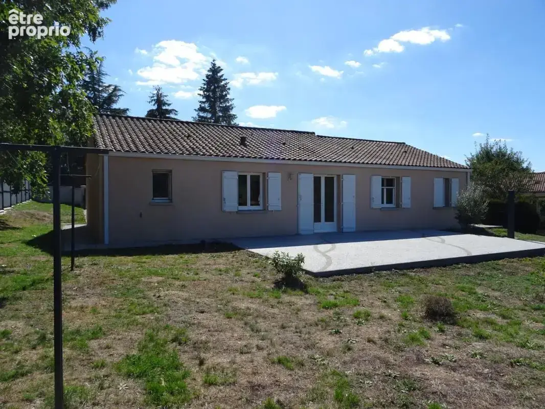 A saint junien proche du centre ville belle maison de plain pied 96 m² habitables sur un terrain de 1502 m² plat - photo 2
