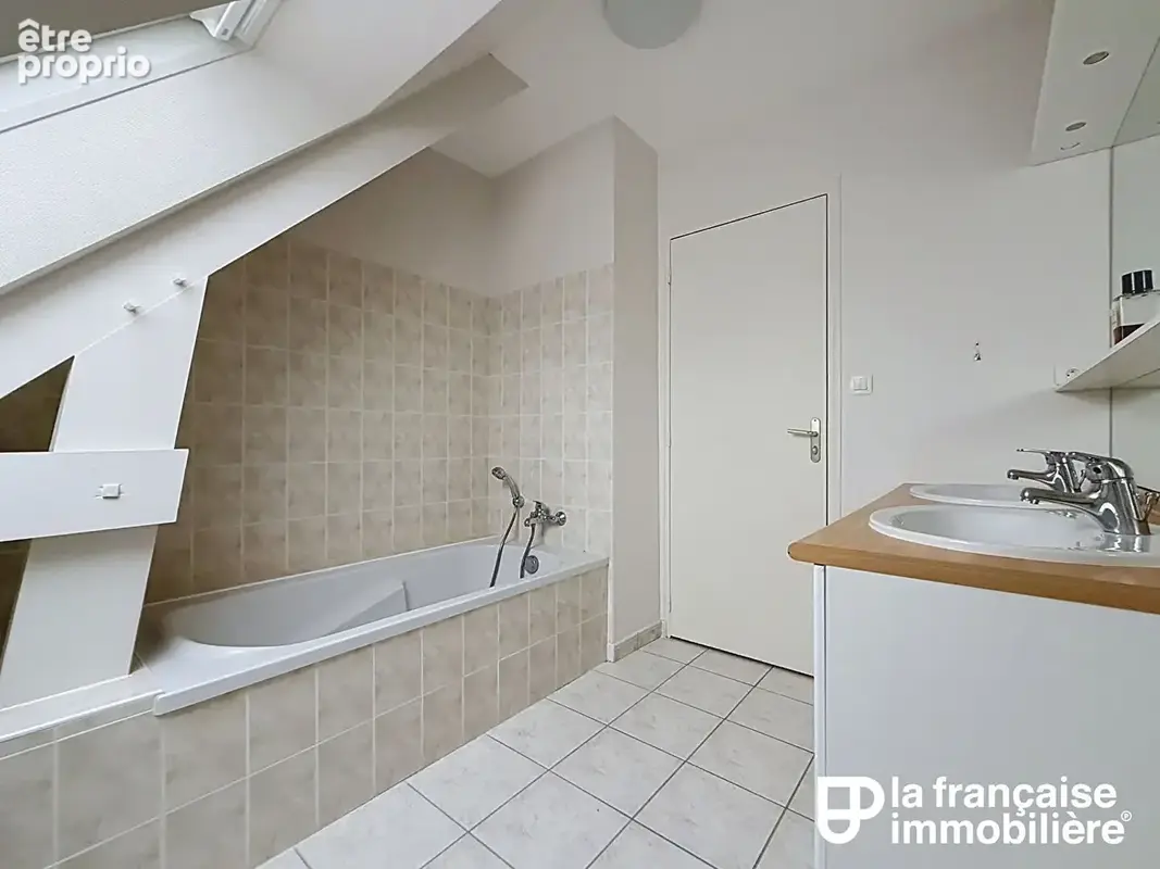 Maison lotissement - 4 chambres - garage et jardin - photo 11