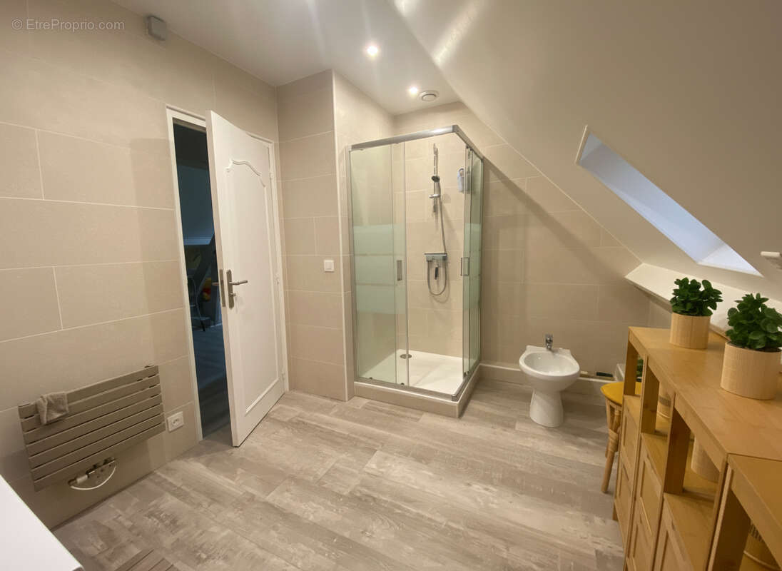 Maison à QUINCY-VOISINS