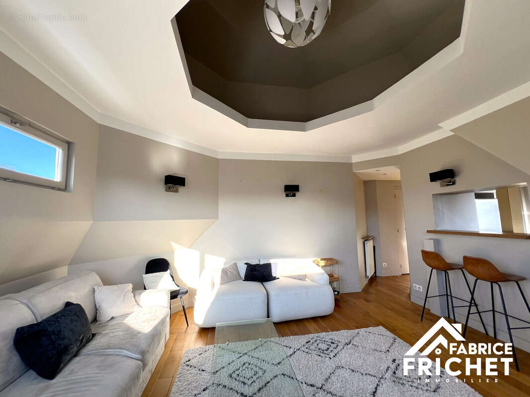 Appartement à PARIS-15E