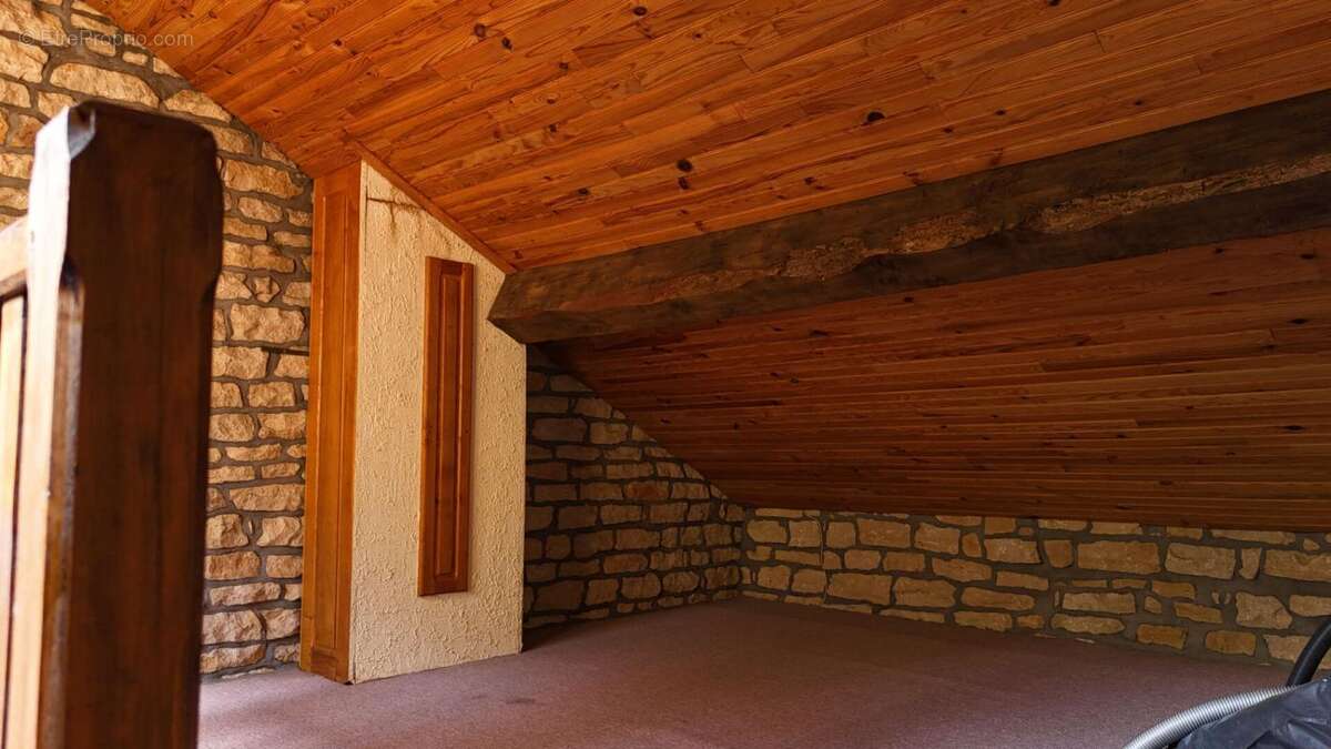 Maison Hennezel 4 pièce(s) 129 m2 - photo 15