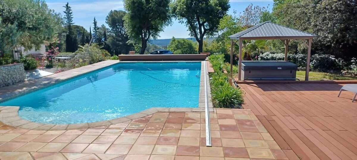 Bâtisse de caractère – 166 m² – Piscine – Chambres d’hôtes – Plus de 5 000 m² de terrain - photo 21