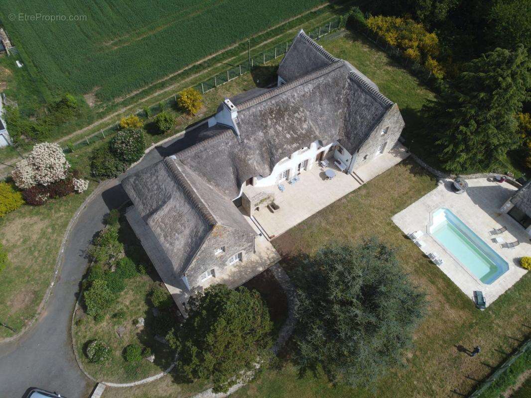 Chaumière d'exception 443 m² - 7 chambres - Piscine - - photo 2
