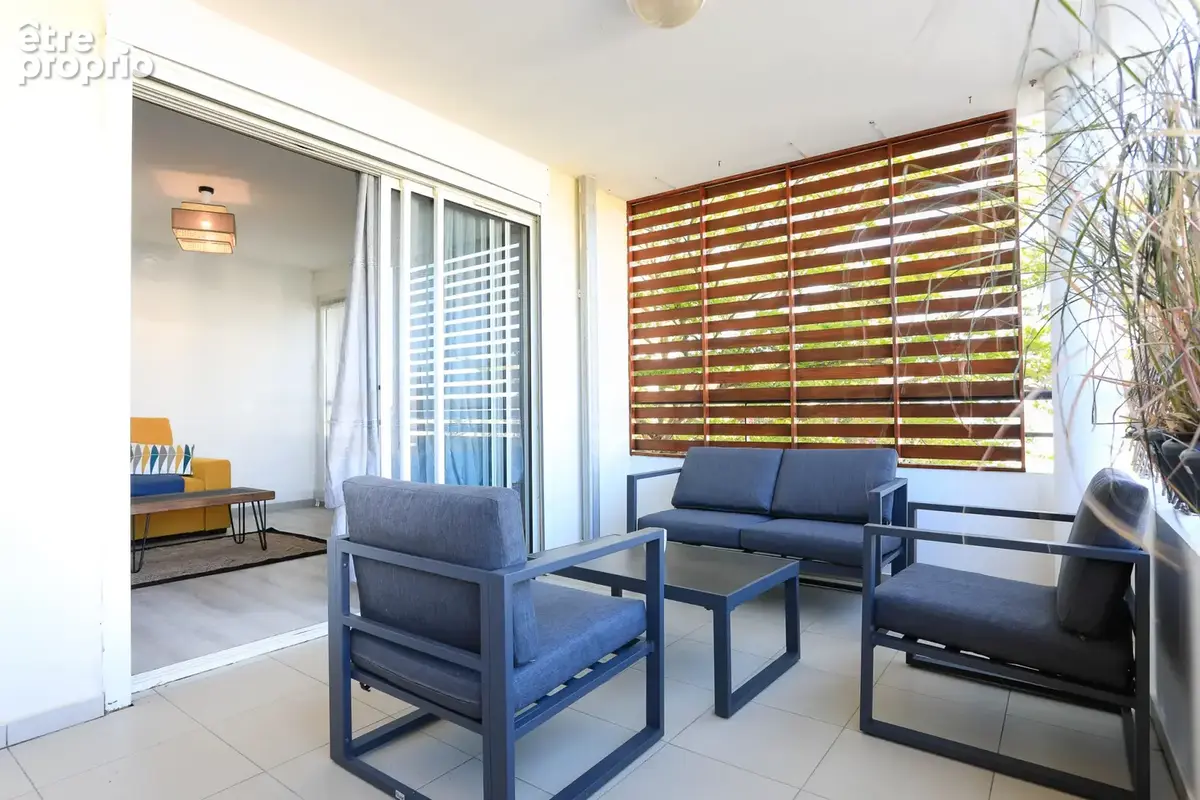Grand appartement en vente avec terrasse à Saint Gilles les Bains au Mont Roquefeuil - photo 8