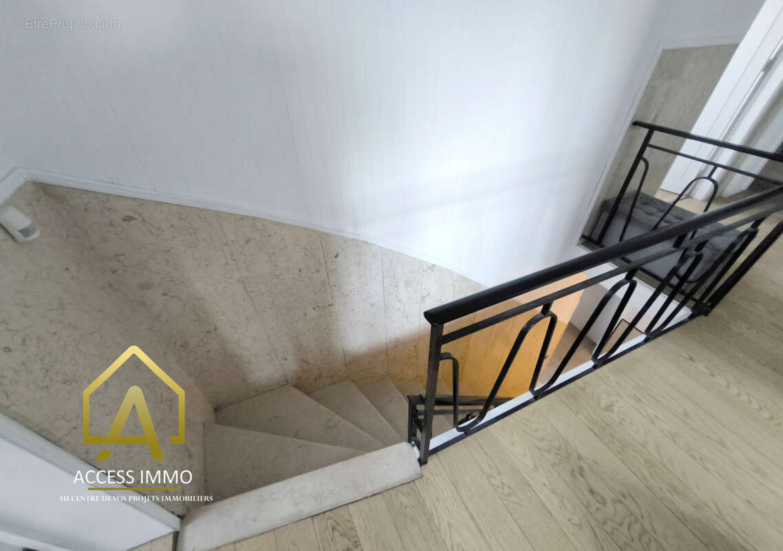 Maison à VIEUX-CONDE