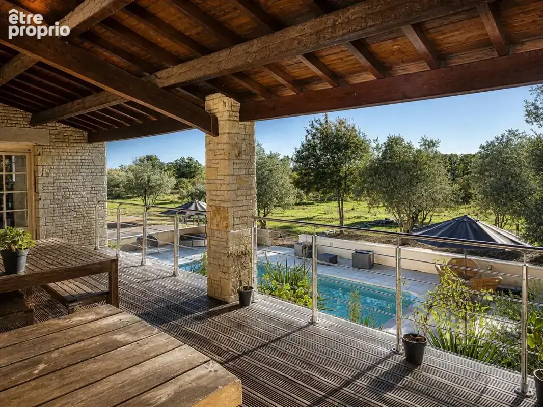 Maison de 10 pièces de 415 m² à Arçais - photo 2