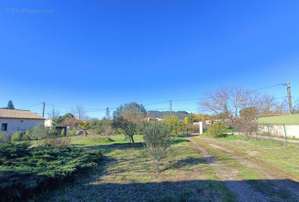 Terrain à VIDAUBAN
