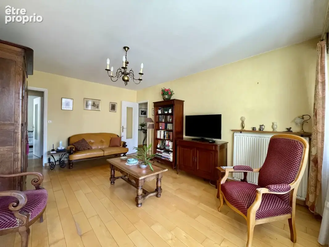 Appartement T3 avec balcons et garage   Centre-ville - photo 2