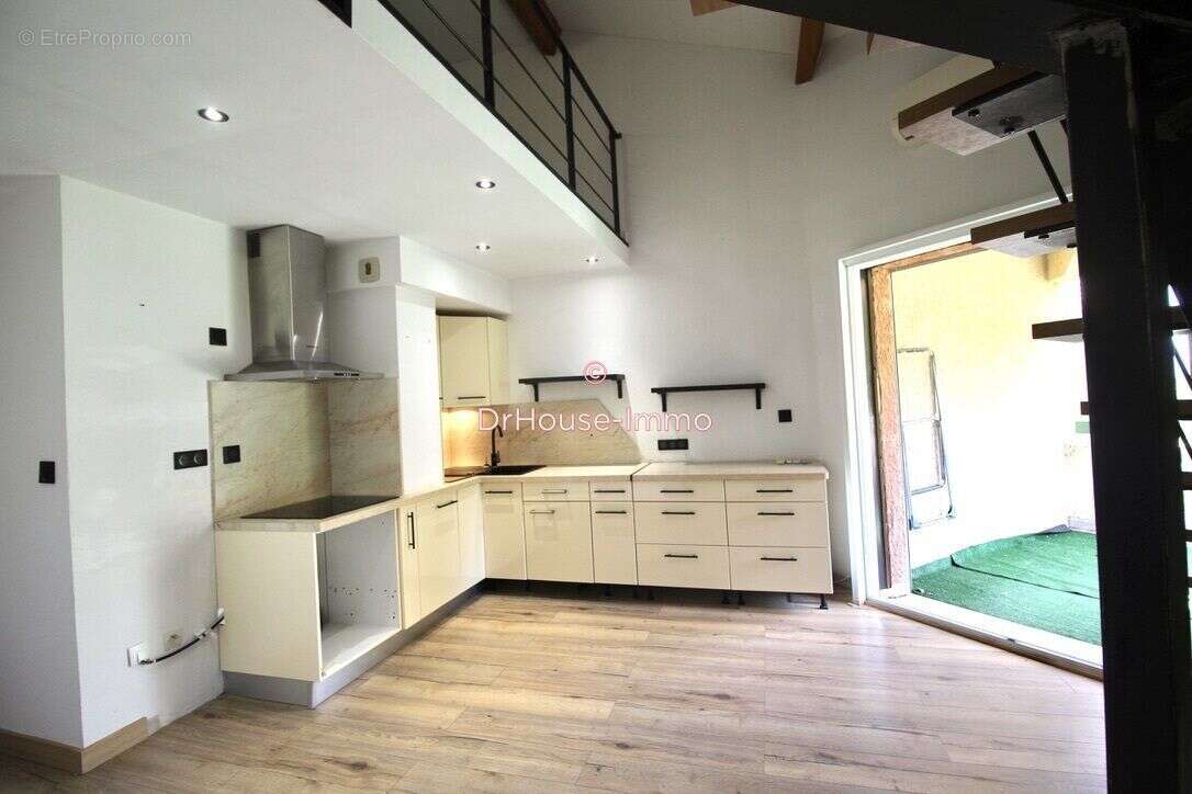 Appartement 50 m² à Cavalaire-Sur-Mer  - photo 3