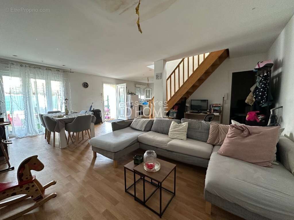 Appartement à LA FERTE-GAUCHER