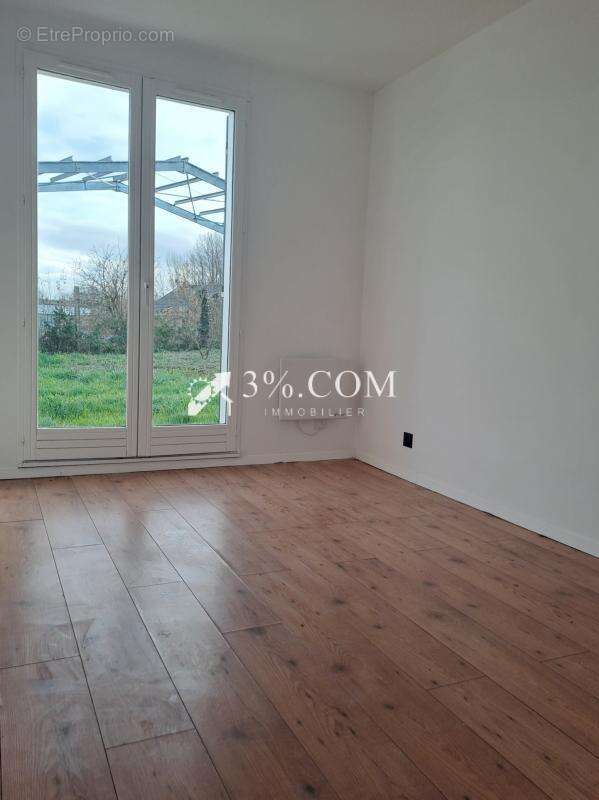 Maison à MONTENESCOURT