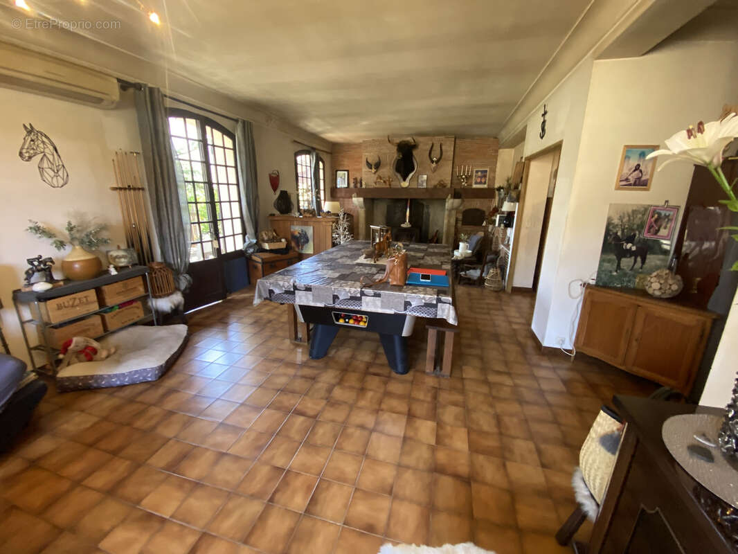Maison de village de 102 m2 avec local commercial de 100 m2, jardin, terrasse et possibilité d'agrandissement - photo 6