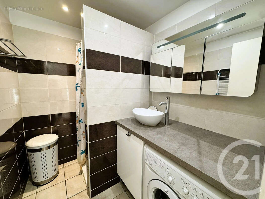 Appartement à LE CANNET