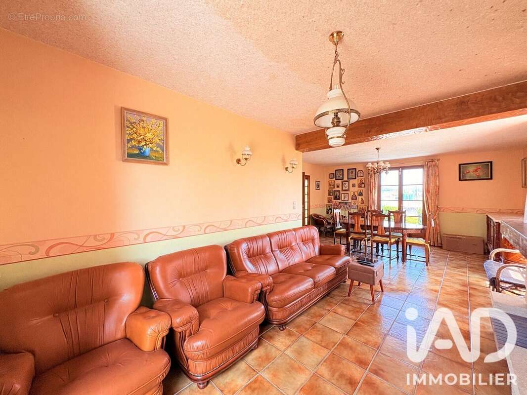 Maison 127 m² à Aurillac  - photo 8