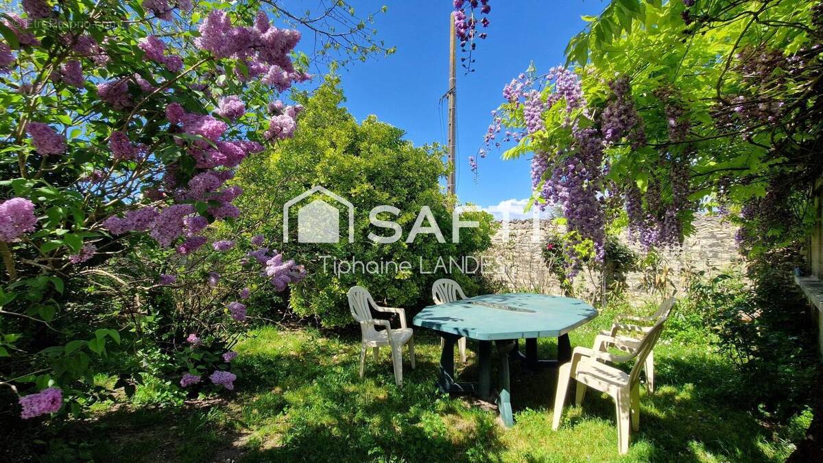 Photo 1 - Maison à VERINES