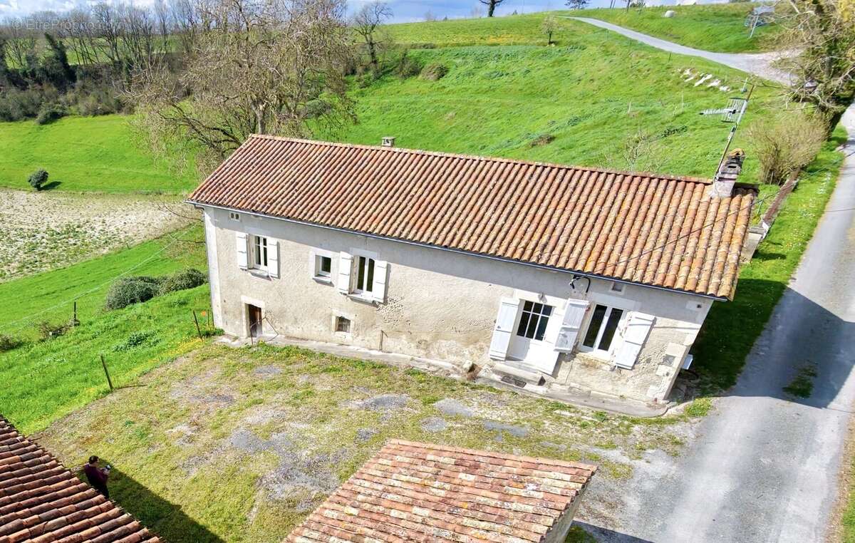 Maison à VERTEILLAC