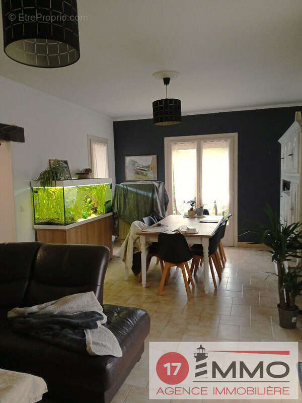 Maison à TONNAY-CHARENTE