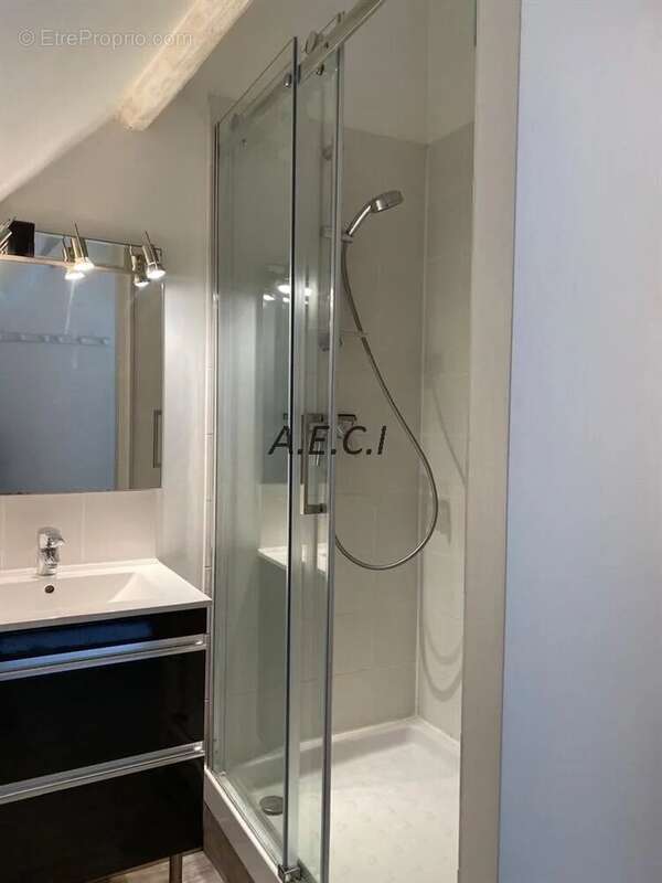 Appartement à NANTERRE