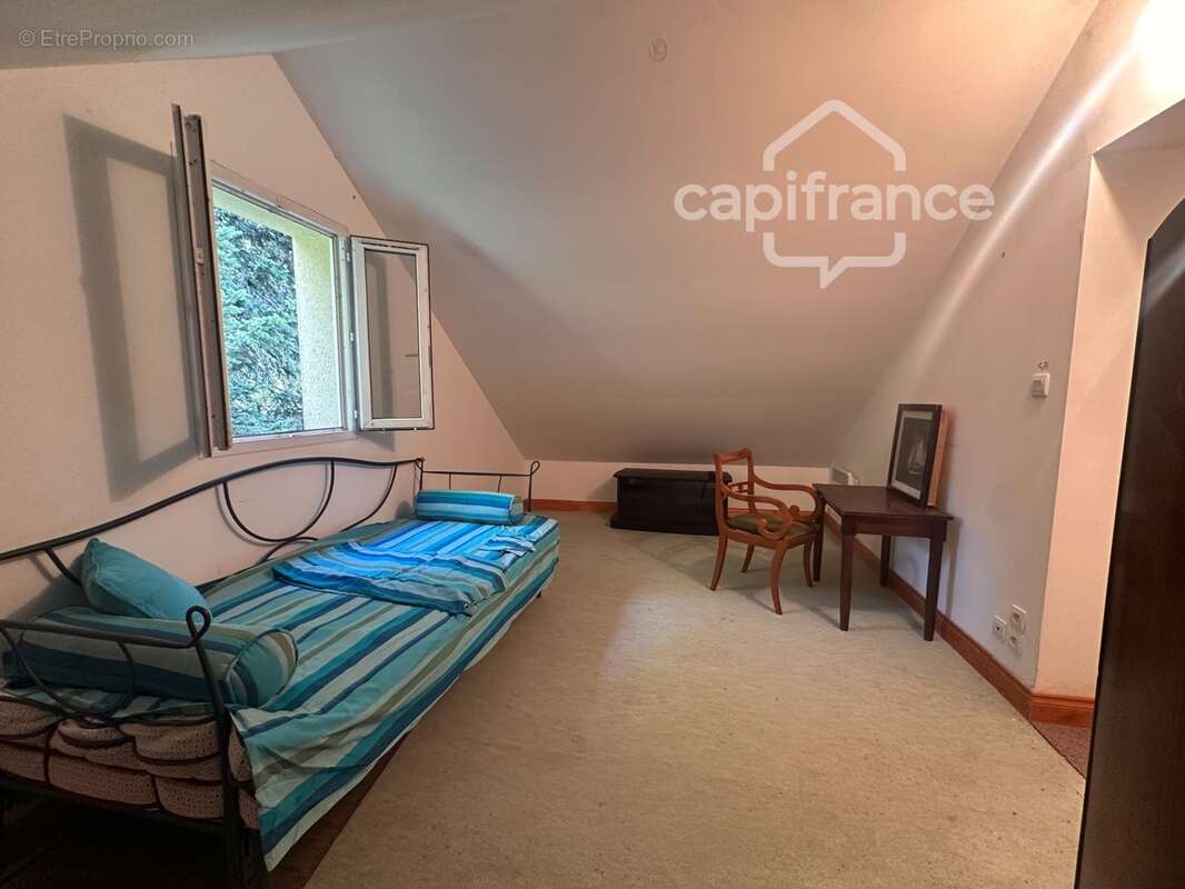 Maison familiale de 225 m² avec dépendance sur 3 022 m² - Domaine de Carheil à Plessé - photo 18