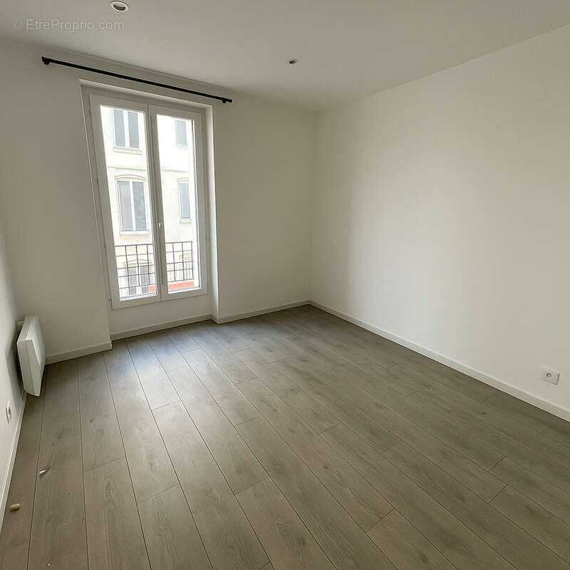 Appartement à MARSEILLE-2E