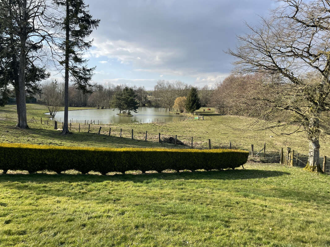 Maison à LES HAUTS-DE-CHEE