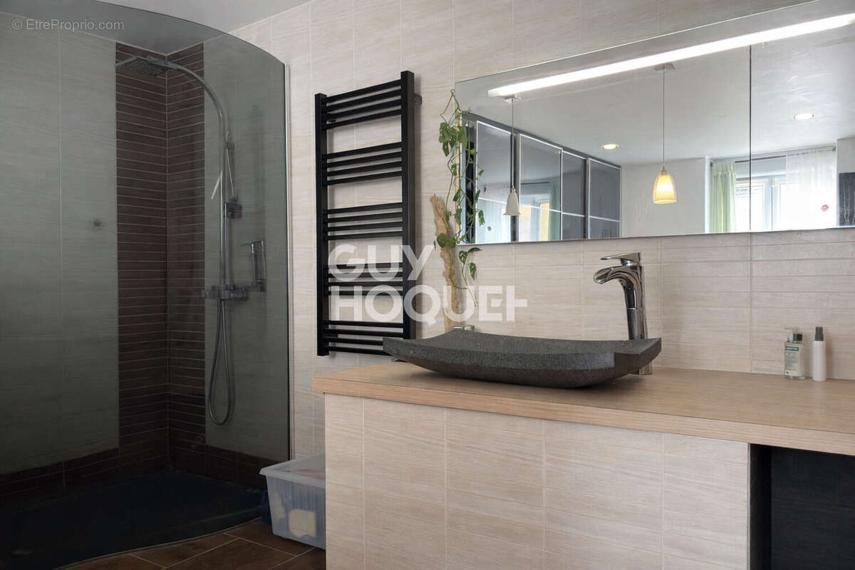 Appartement à SOISY-SUR-SEINE