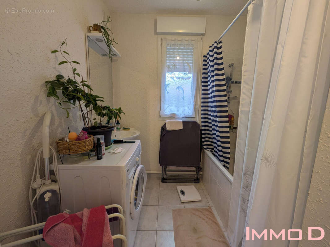 Appartement à THAON-LES-VOSGES