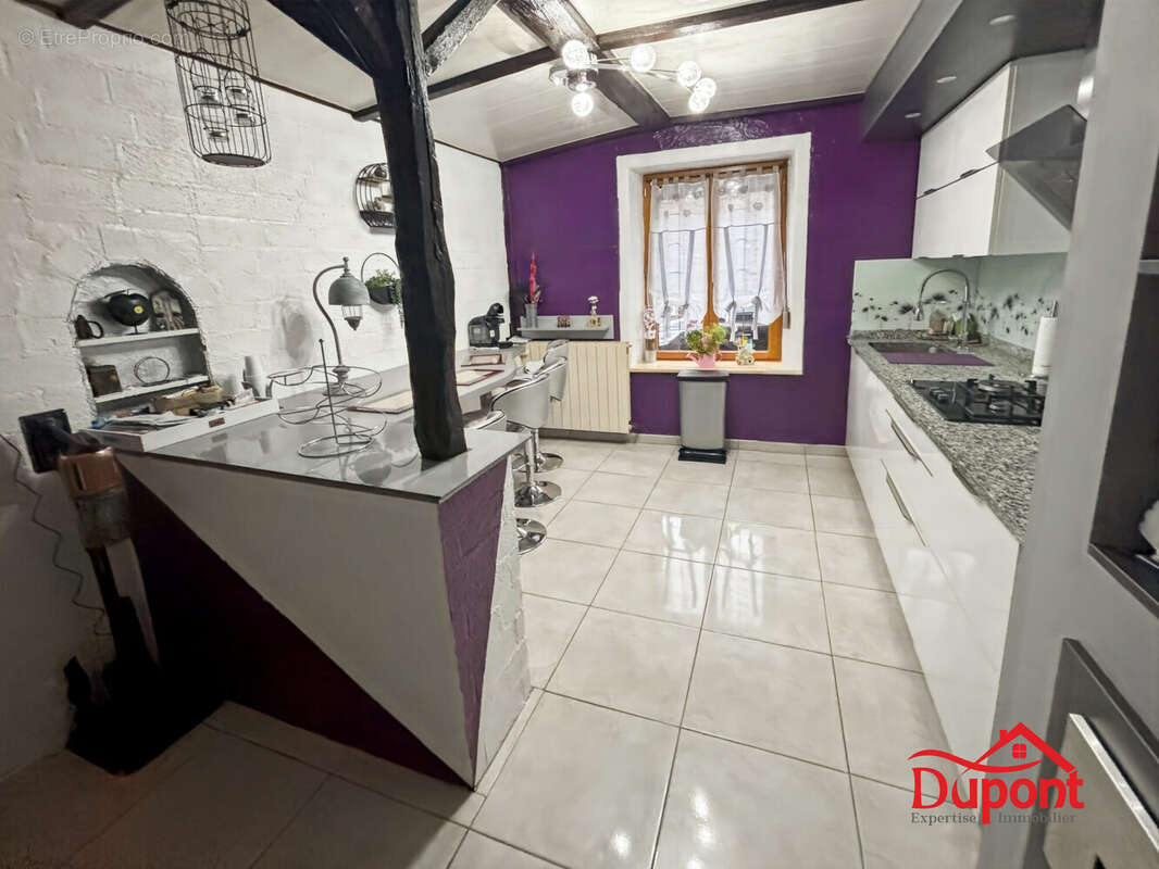 Maison à BOURG-FIDELE