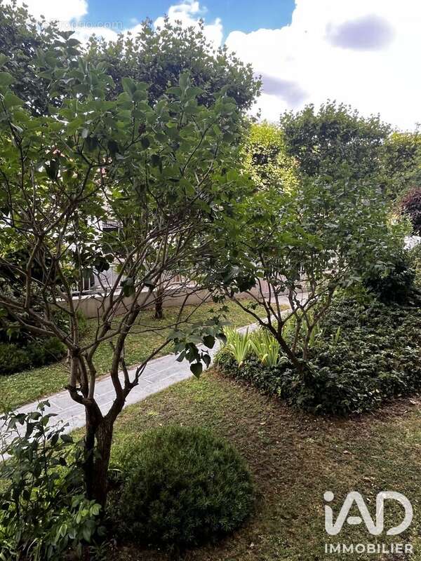 Photo 8 - Appartement à LA GARENNE-COLOMBES