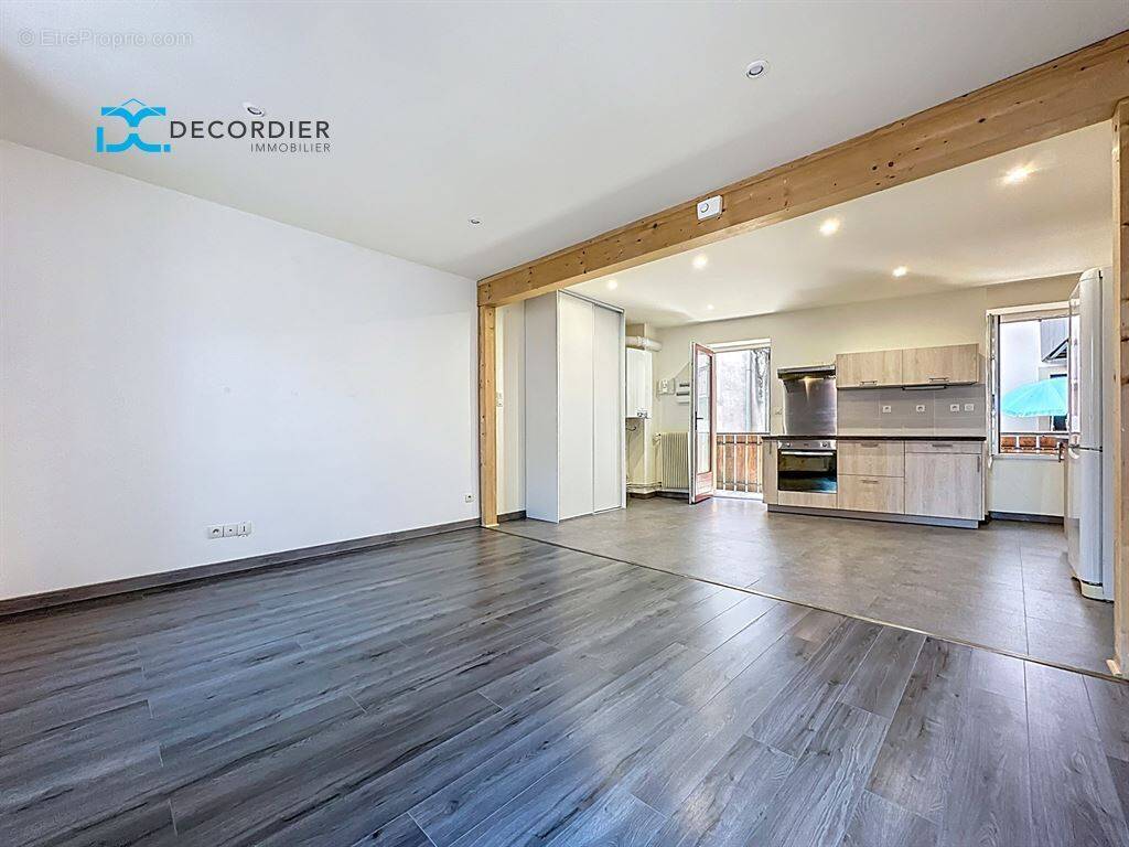 Appartement à EVIAN-LES-BAINS