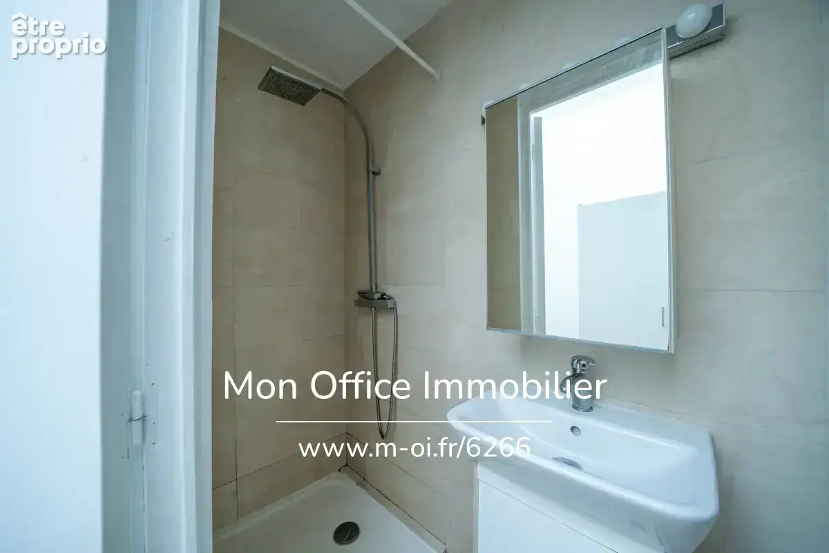 Référence : B490742-MCO - Appartement type de refait à neuf - Secteur Préfecture - photo 6