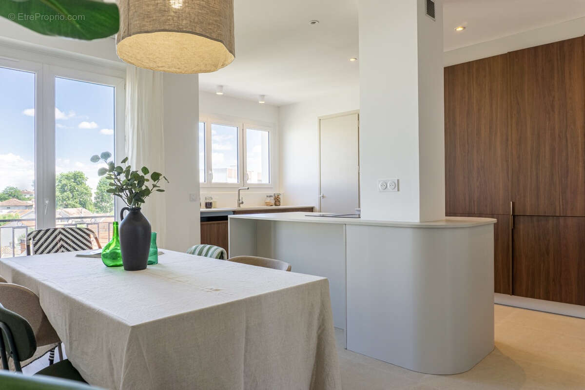 Appartement à BORDEAUX